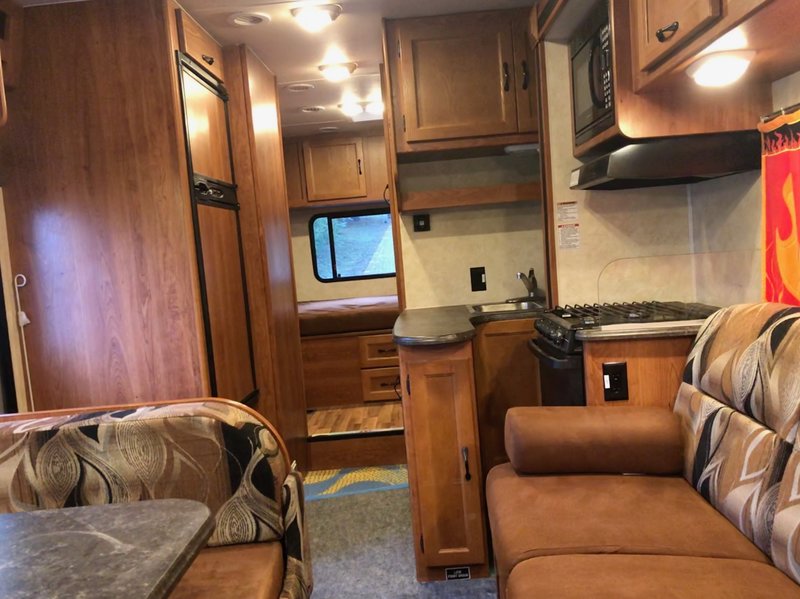 2012 Coachmen Freelander 26QB Ford 450, Class C RV For Sale By Owner in ...