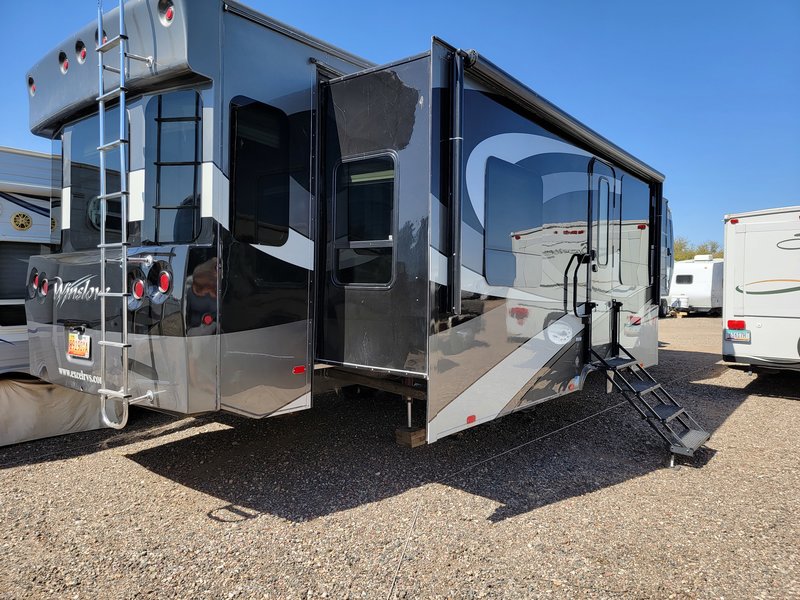 2014 Excel Winslow 37SDF, 5th Wheels RV For Sale By Owner in Surprise, Arizona 413972