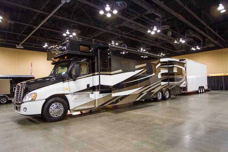 2014 Haulmark Haulmark Motorcoaches 4502TS, Class A