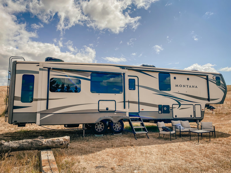 2018 Keystone Montana Legacy 3920FB, 5th Wheels RV For Sale By Owner in
