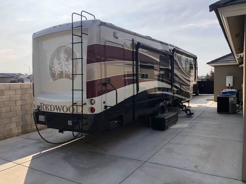 2014 Redwood RV 38BR, 5th Wheels RV For Sale By Owner in Bakersfield