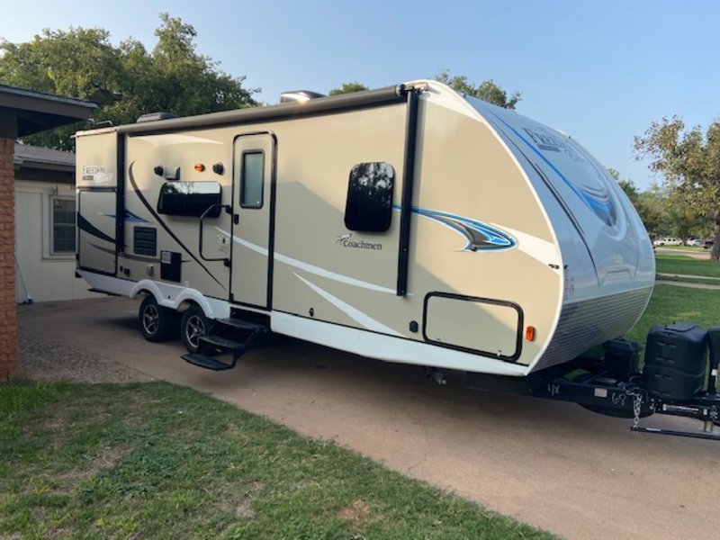 coachmen freedom express travel trailers for sale