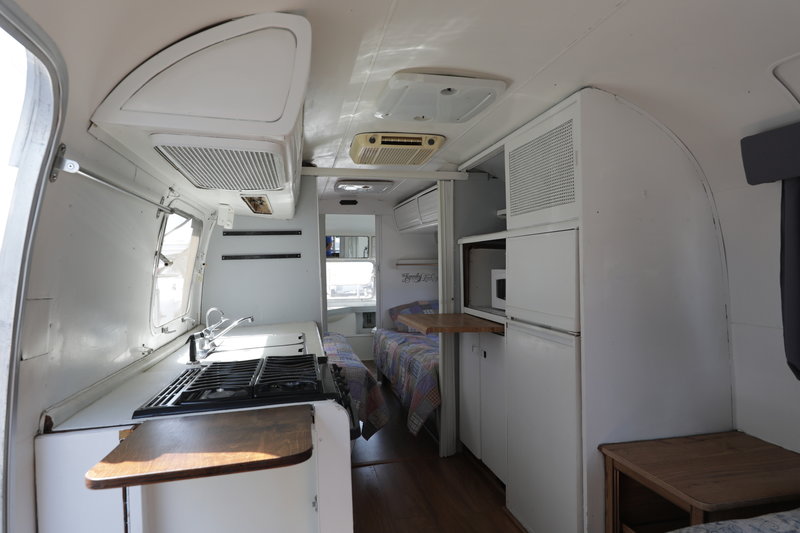 1979 airstream land yacht