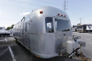 1979 Airstream Land Yacht sovereign