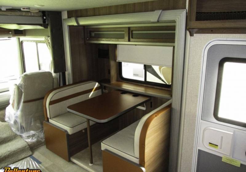 2016 Winnebago Brave 31C, Class A Gas RV For Sale in Victor, New York