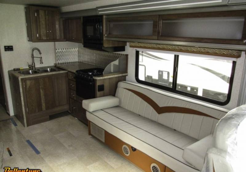 2016 Winnebago Brave 31C, Class A Gas RV For Sale in Victor, New York