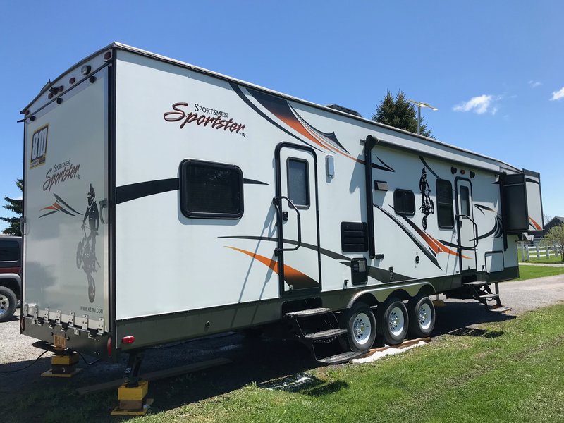 2015 KZ Sportsmen Sportster 365th10, Toy Haulers 5th Wheels RV For Sale