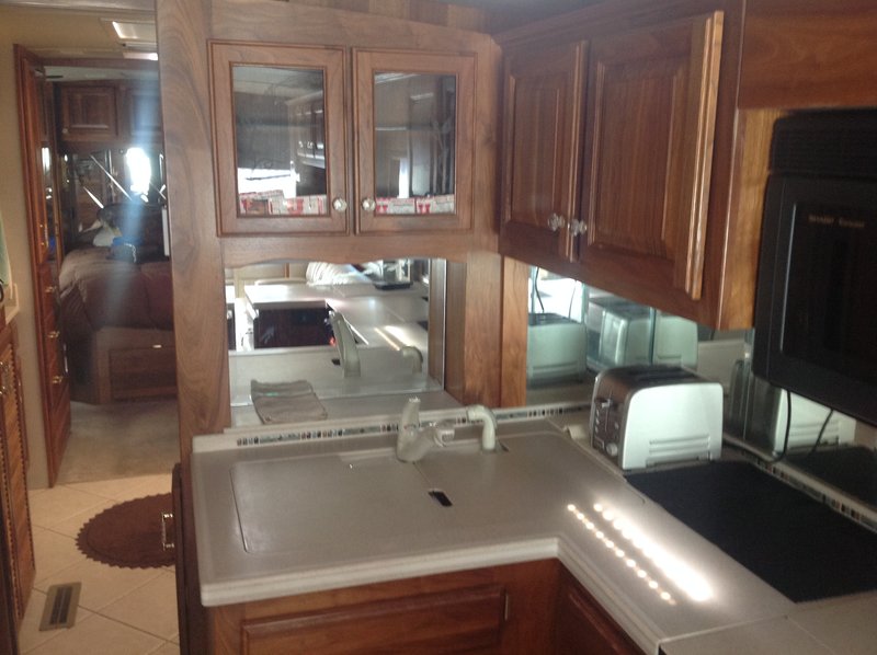 2002 Airstream Land Yacht 390 XL, Class A - Diesel RV For Sale By Owner