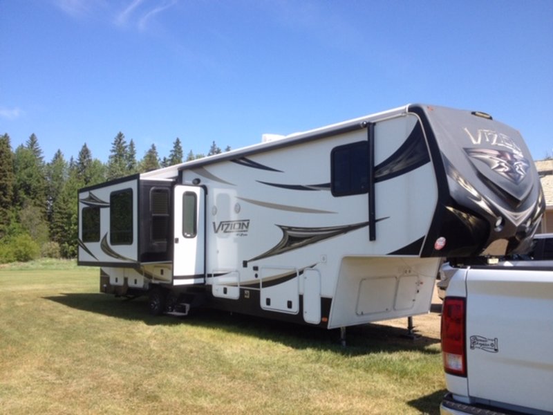 2012 Keystone Fuzion Vizion, 5th Wheels RV For Sale By Owner in Millet