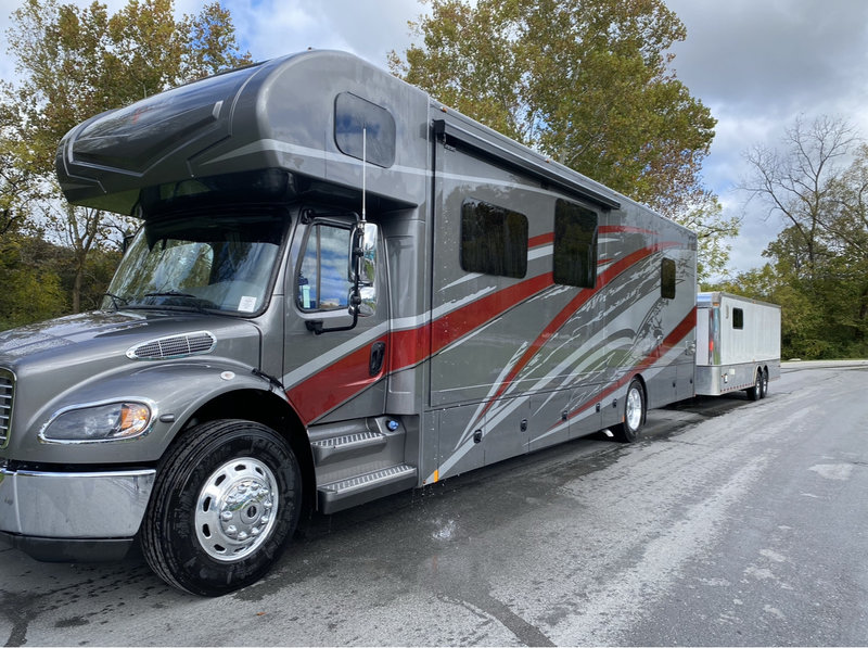 2022 Renegade Valencia 38RW, Class C RV For Sale By Owner in Dayton, Tennessee 515496