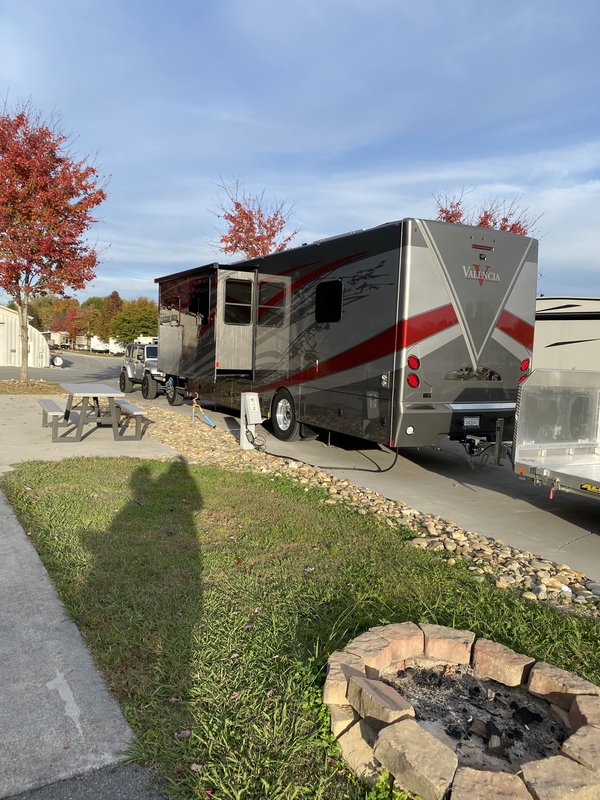 2022 Renegade Valencia 38RW, Class C RV For Sale By Owner in Dayton, Tennessee 515496